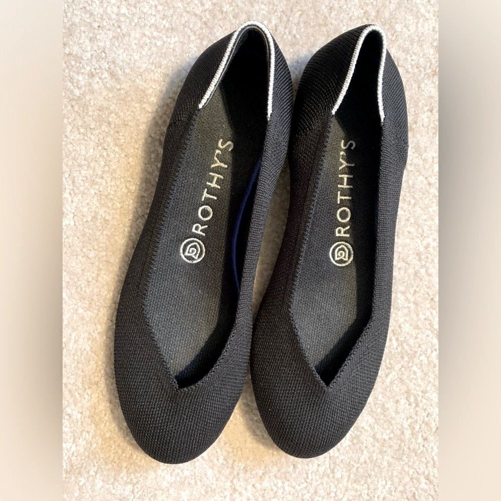Rothy's size 8 women's black round toe slip ons